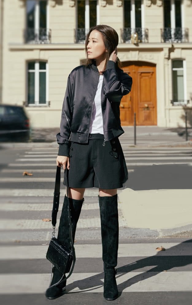 服了佘诗曼的“芹菜腿”，我瘦20斤穿不了的靴子，她穿出了宽松感