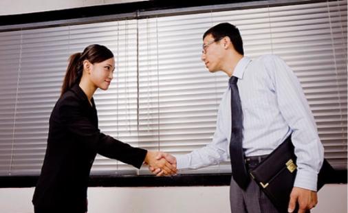 一个女人在什么心理下才会出轨,一个女人是否出轨取决于