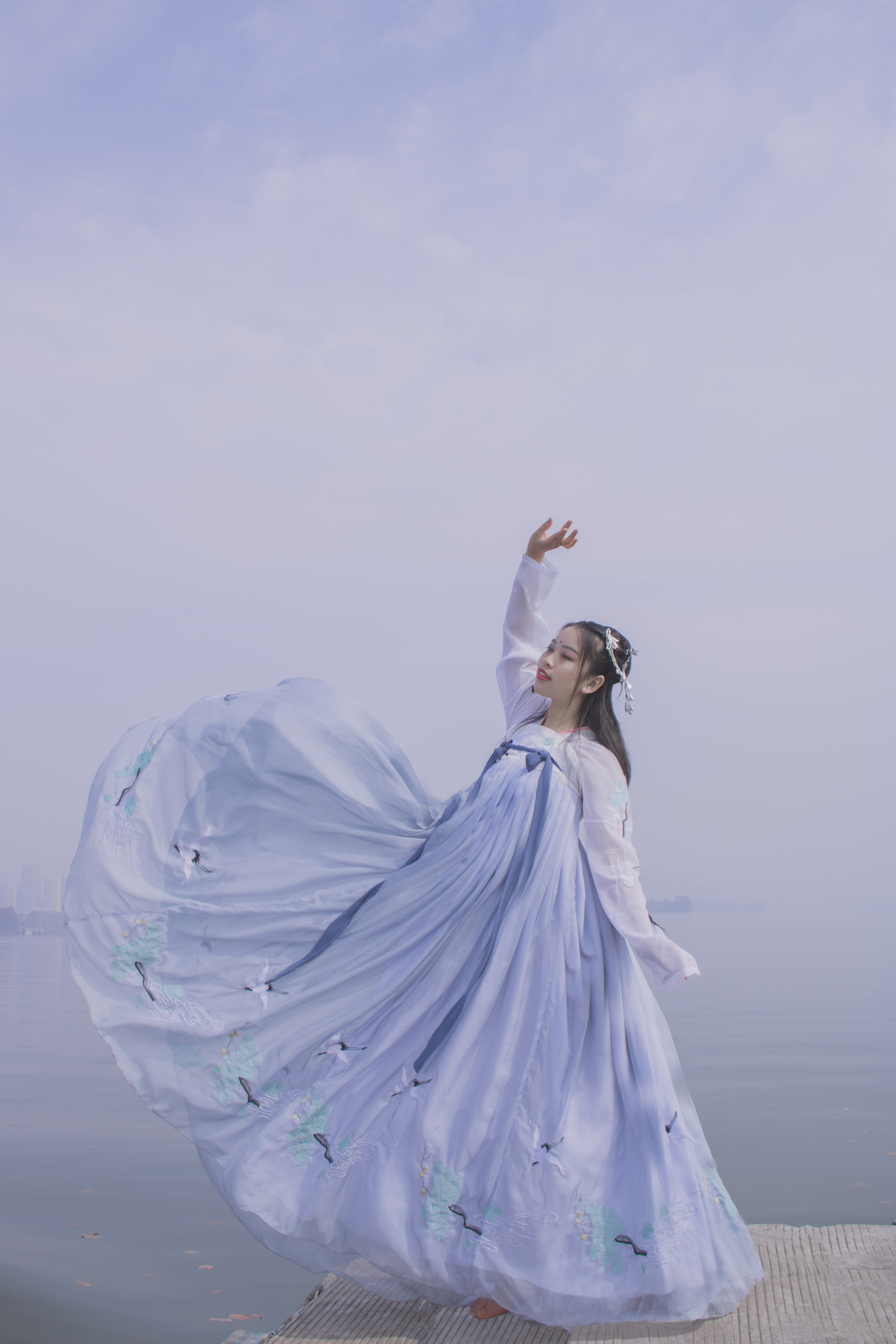 女性抹胸襦裙汉服,汉服重要事件