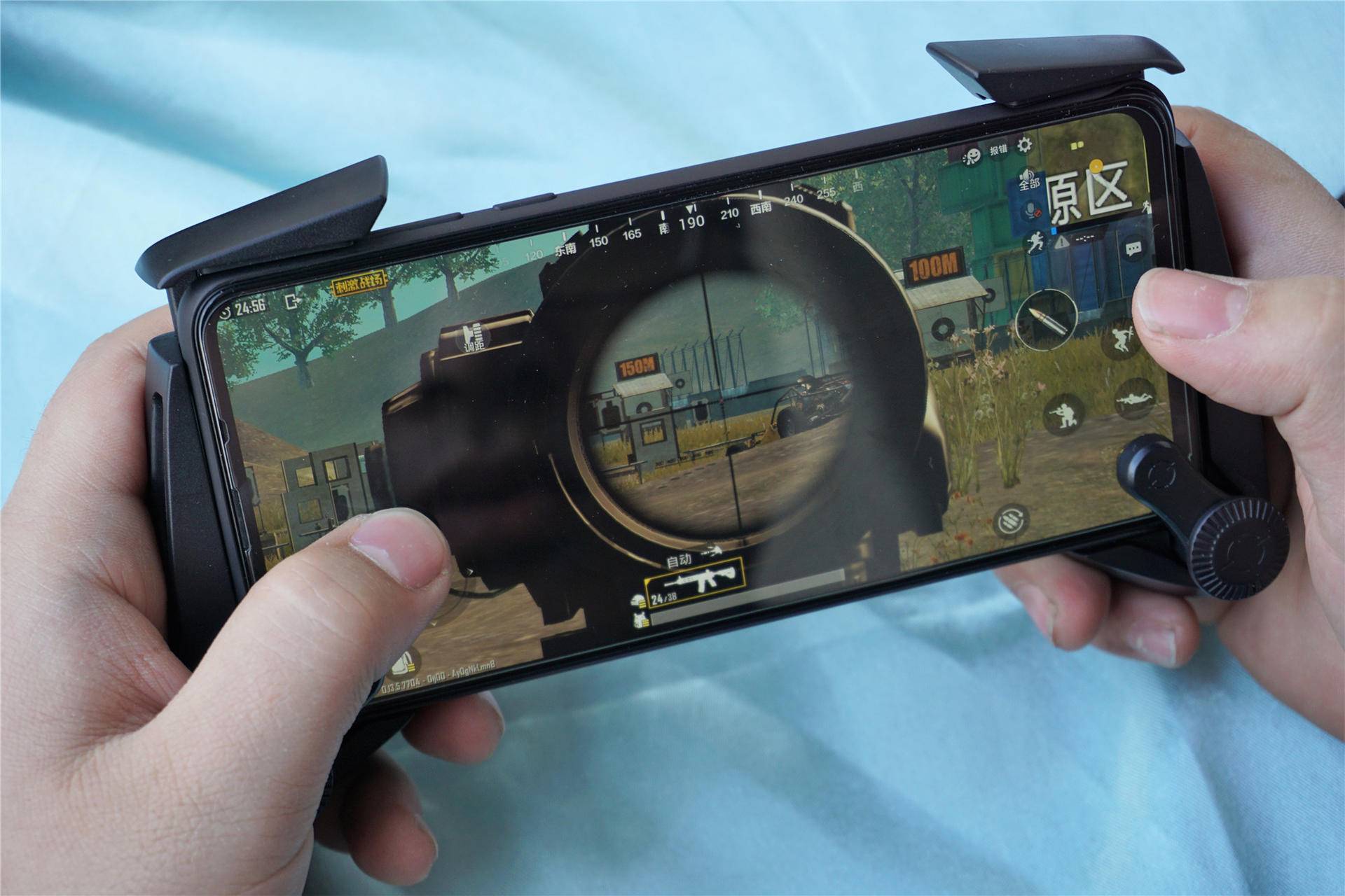 目前吃鸡最好用的手柄,现在吃鸡手柄哪种不封号