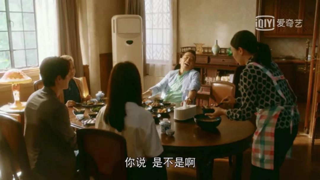 怎么拯救丑死的红木地板,翻新红木地板最简单的方法