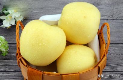 小时候吃的又黄又大的苹果,山东人小时候最爱吃的