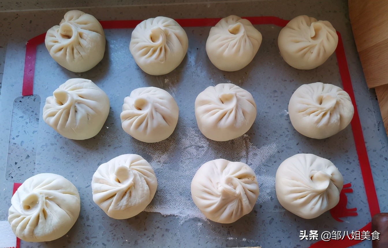 在家做的包子可以直接蒸吗,好吃在家就能蒸的肉包子多汁