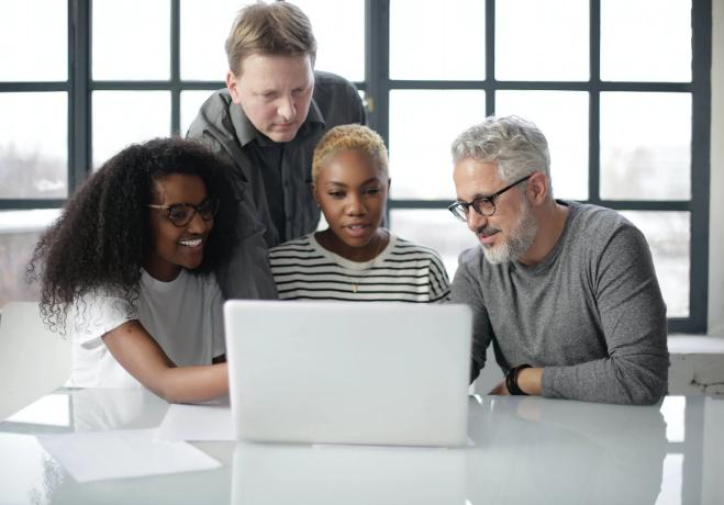 外贸业务员怎么这么难招,外贸公司业务员怎么提成