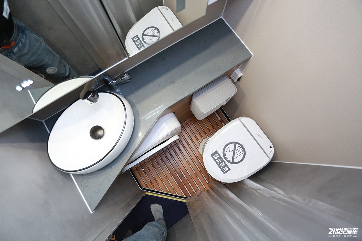 平头轻卡c型房车跃进,详解上汽跃进H500轻卡房车