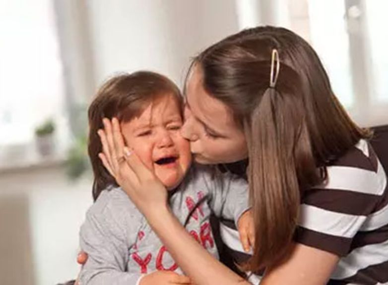 9岁小孩为什么妈妈一走孩子就哭,妈妈一走宝宝就哭闹怎么办