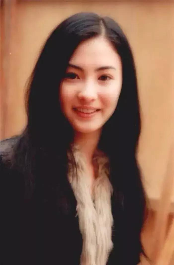 张柏芝多少岁离婚,张柏芝离婚多少岁