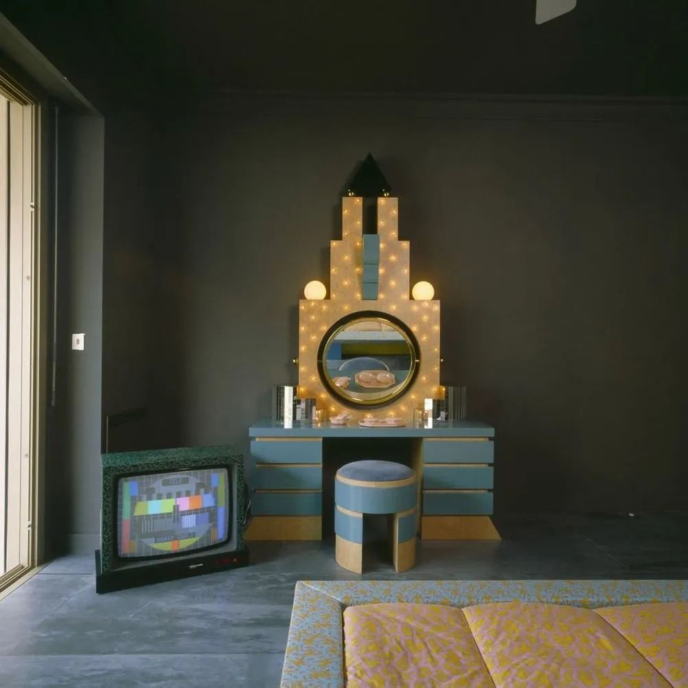 David Bowie的挚爱:Memphis | 80s意大利,设计也要反叛到底