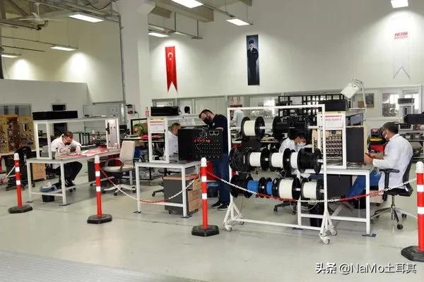 集陆海空于一体!在一眨眼的功夫...