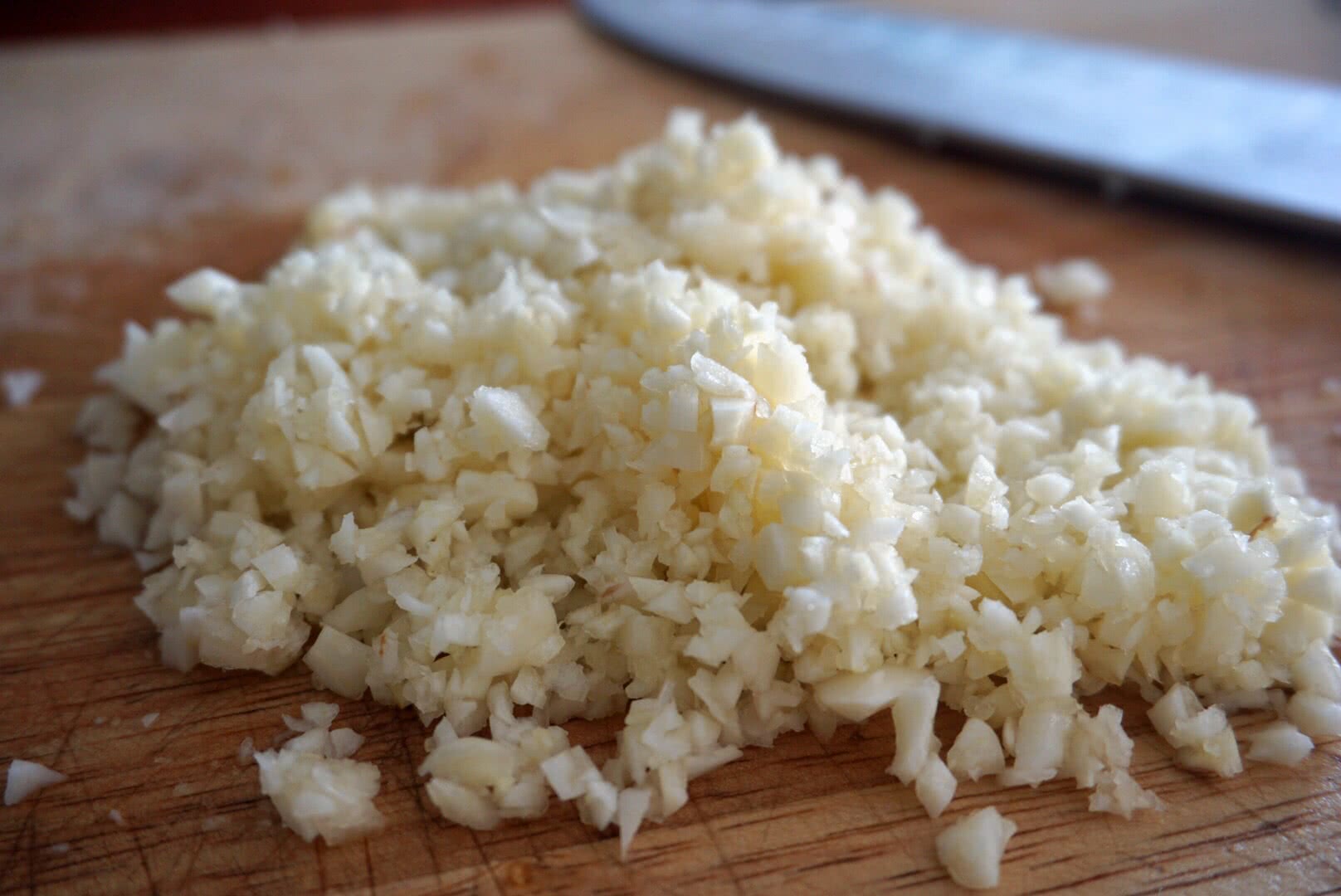 潮汕蒜头朥的正宗做法,潮汕蒜头酥煮什么