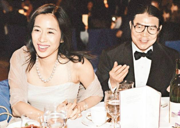 作为霍英东长子,他培养了霍启刚,却与“香港小姐”朱玲玲离婚