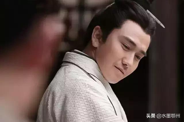 最大的缺点就是太聪明,很多时候不需要太过聪明