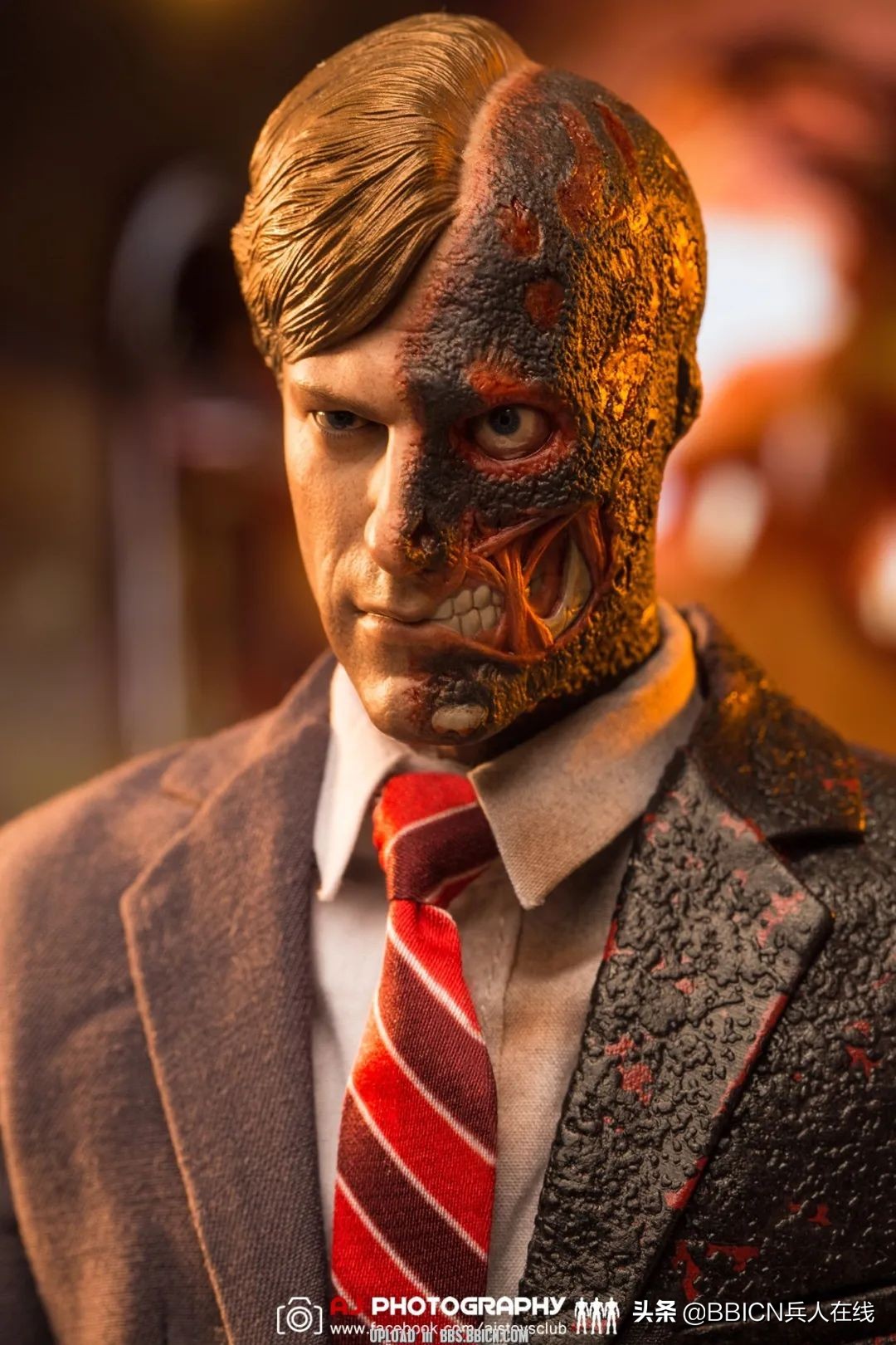 哈维丹特是小丑吗,哈维丹特变成双面人