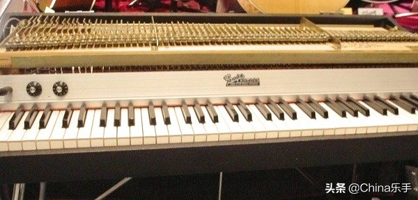 据说，乐队里的键盘手们常用的装备都在这里！