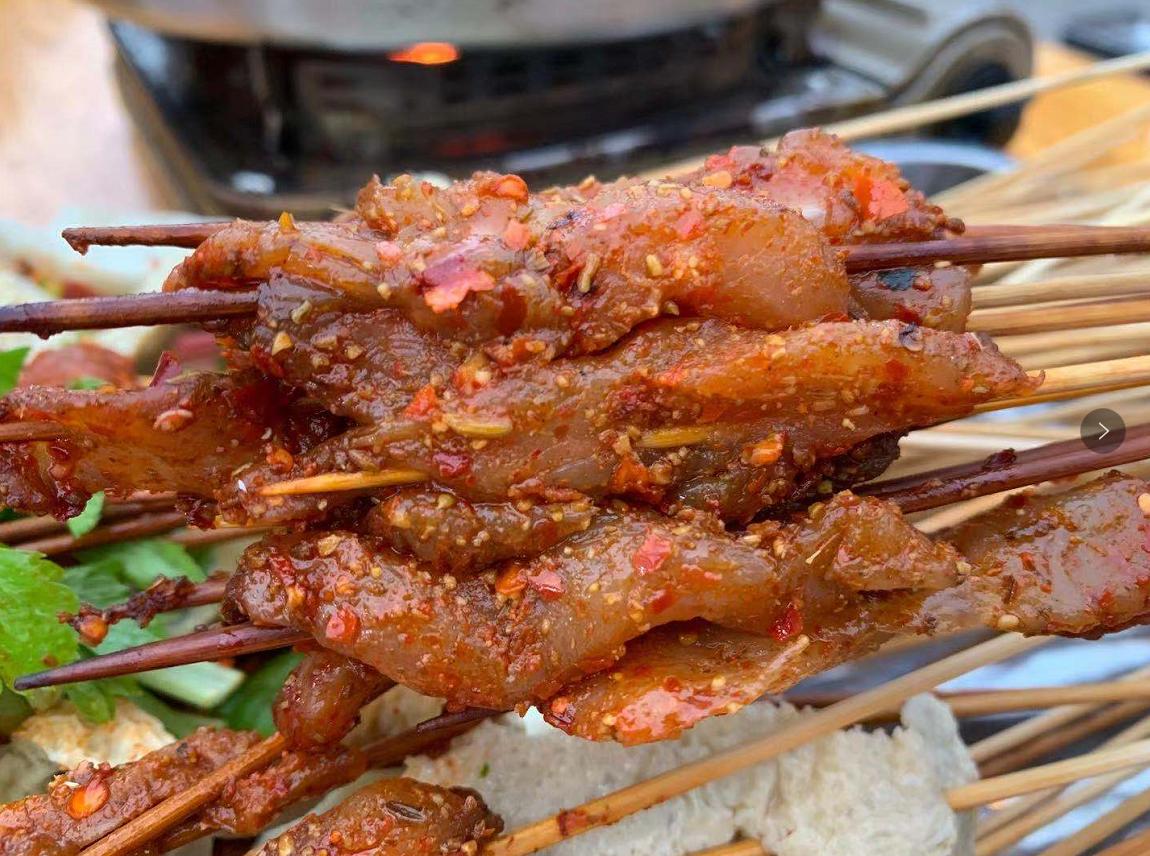 吃串串结账的经历,串串店月入10万