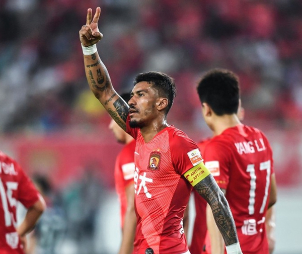 保利尼奥广州恒大队长,恒大足球队长保利尼奥