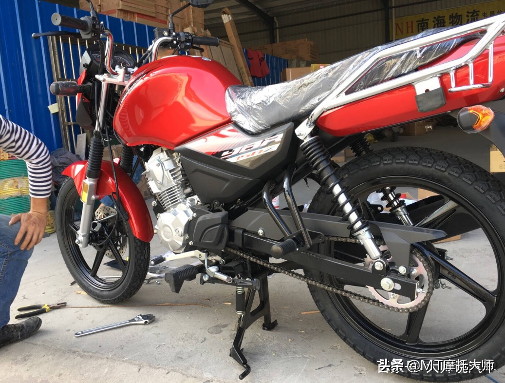 雅马哈天剑150最新款评测,雅马哈天剑125试驾第一视角