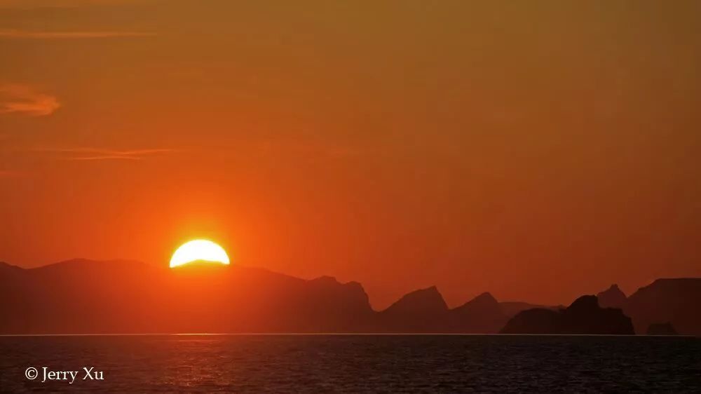 格陵兰的东海岸居然那么绚丽多彩,难怪特朗普想要买下来