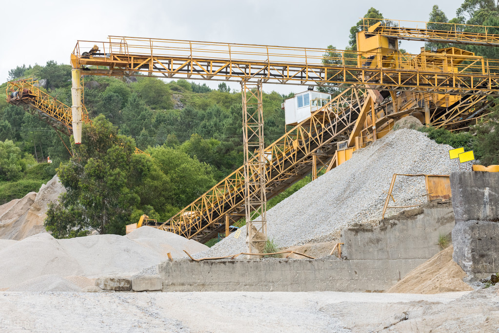 洛阳砂石生产设备,河南矿山砂石生产线