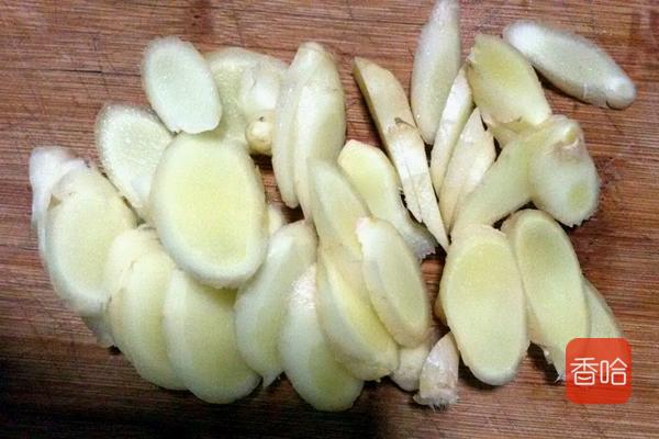 生姜泡水喝功效,夏天吃醋泡生姜有健脾开胃的好处