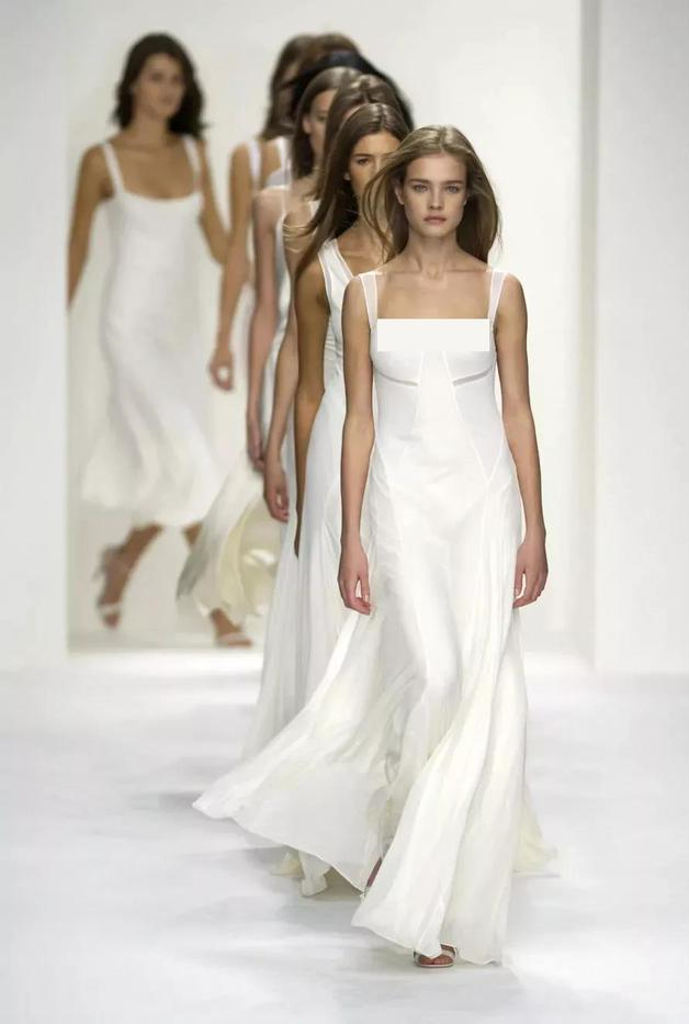 维密超模为了身材有多拼,超模为秀服装有多拼