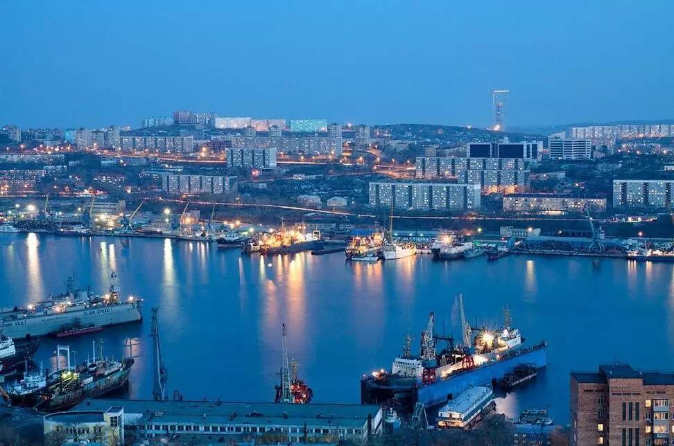 俄罗斯领土在亚洲为什么属于欧洲,俄罗斯欧洲面积大还是亚洲面积大