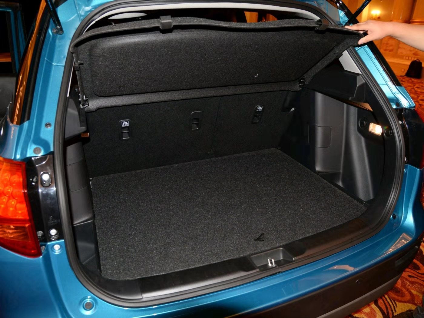 铃木1.0tsuv四驱自动挡价格,铃木四驱柴油suv车多少钱一台