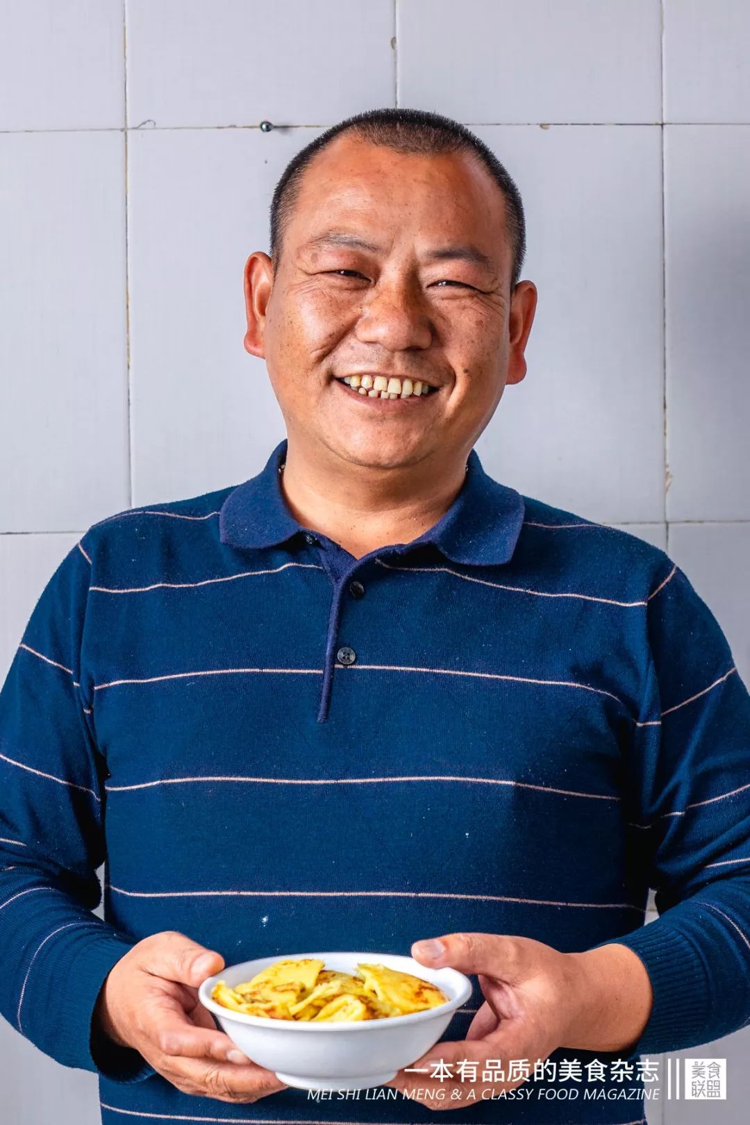 昆明这家小吃店里的传奇男人，17年来让人又嫉妒又欢喜