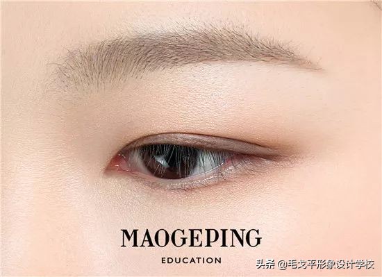 内双化眼妆使眼睛变大有神,眼妆怎样画得好看显得有神内双