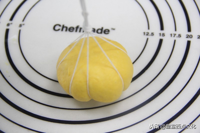 面包糕点零食推荐吃货必备,南瓜面包家庭面包最简单做法