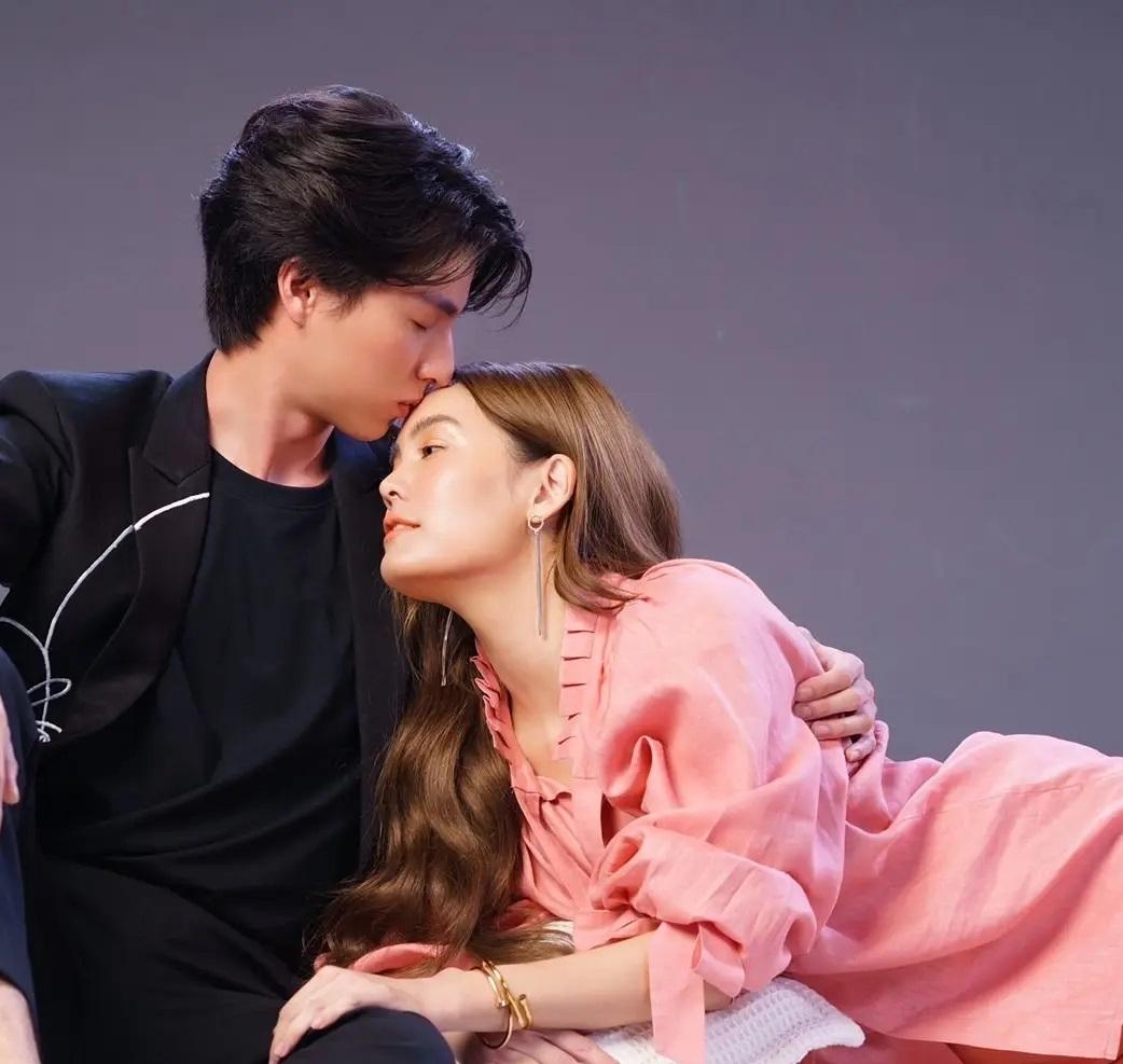 人间天使糕卡娜：热爱足球名校毕业签约三台未来可期