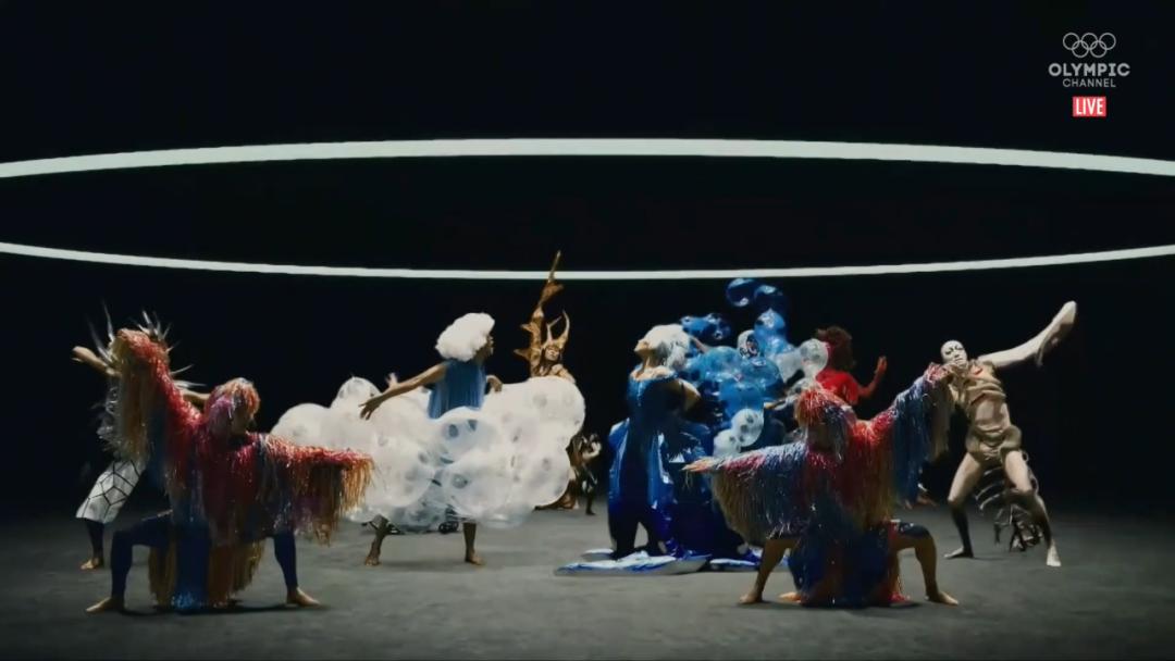 开幕式阴间表演遭百万网友吐糟，回看08年奥运会发现，我国真美