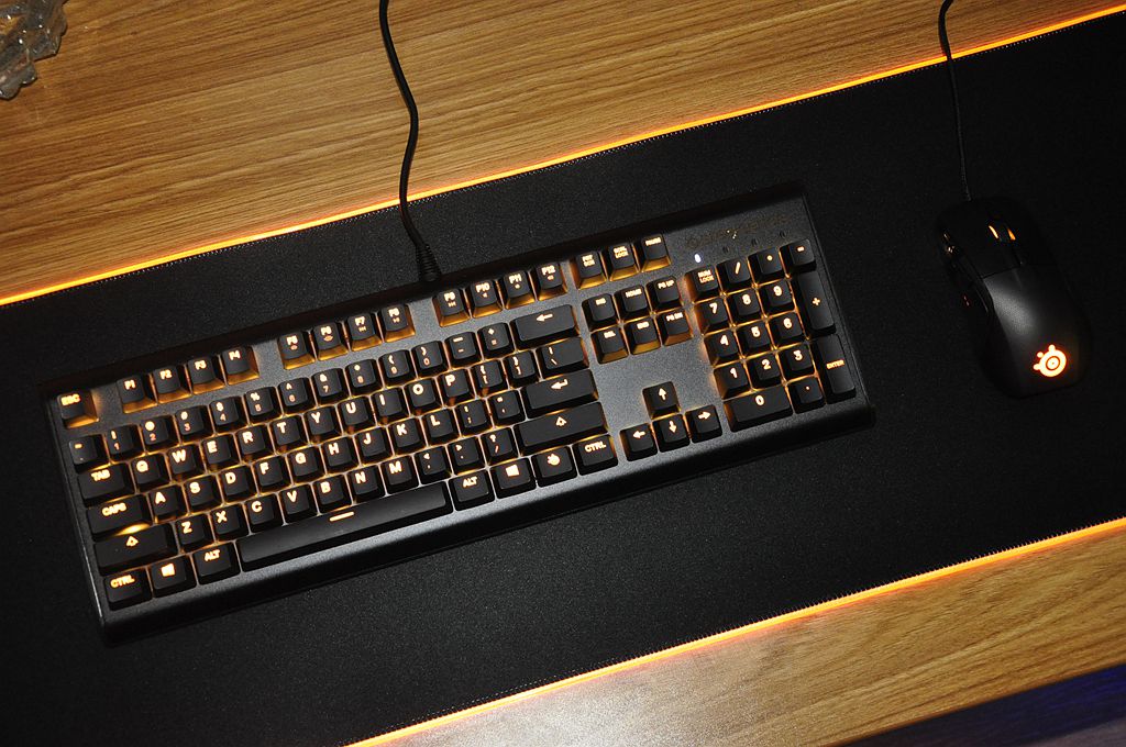 好用的鼠标垫能提高游戏性能吗,鼠标垫对游戏玩家来说很重要吗