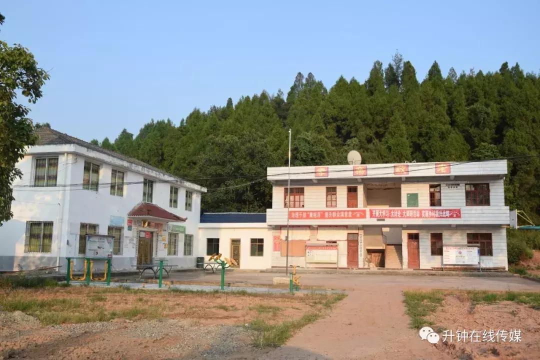 升钟镇玉眉山村,玉眉山村