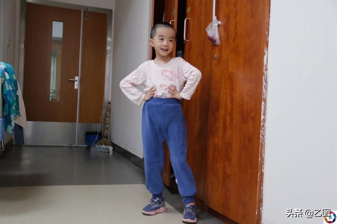 八个月多的孕妇摔跤孩子还有救不,孕妇摔了一跤难产