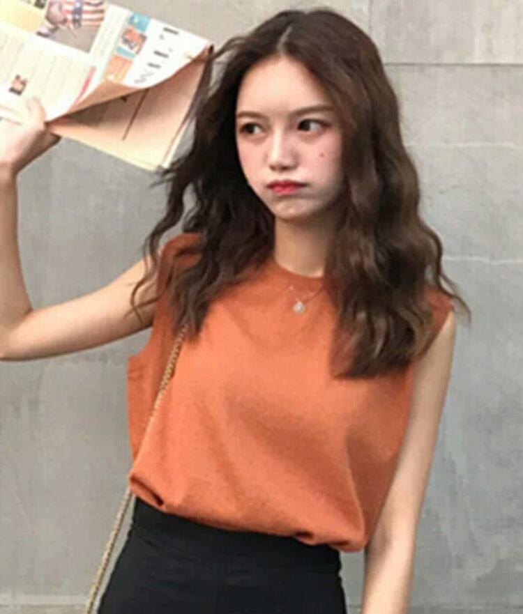 适合圆脸细软塌烫的卷发,大脸圆脸适合怎样披头散发