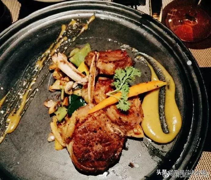 斯里兰卡爆发恐袭,斯里兰卡恐袭案什么时候发生的