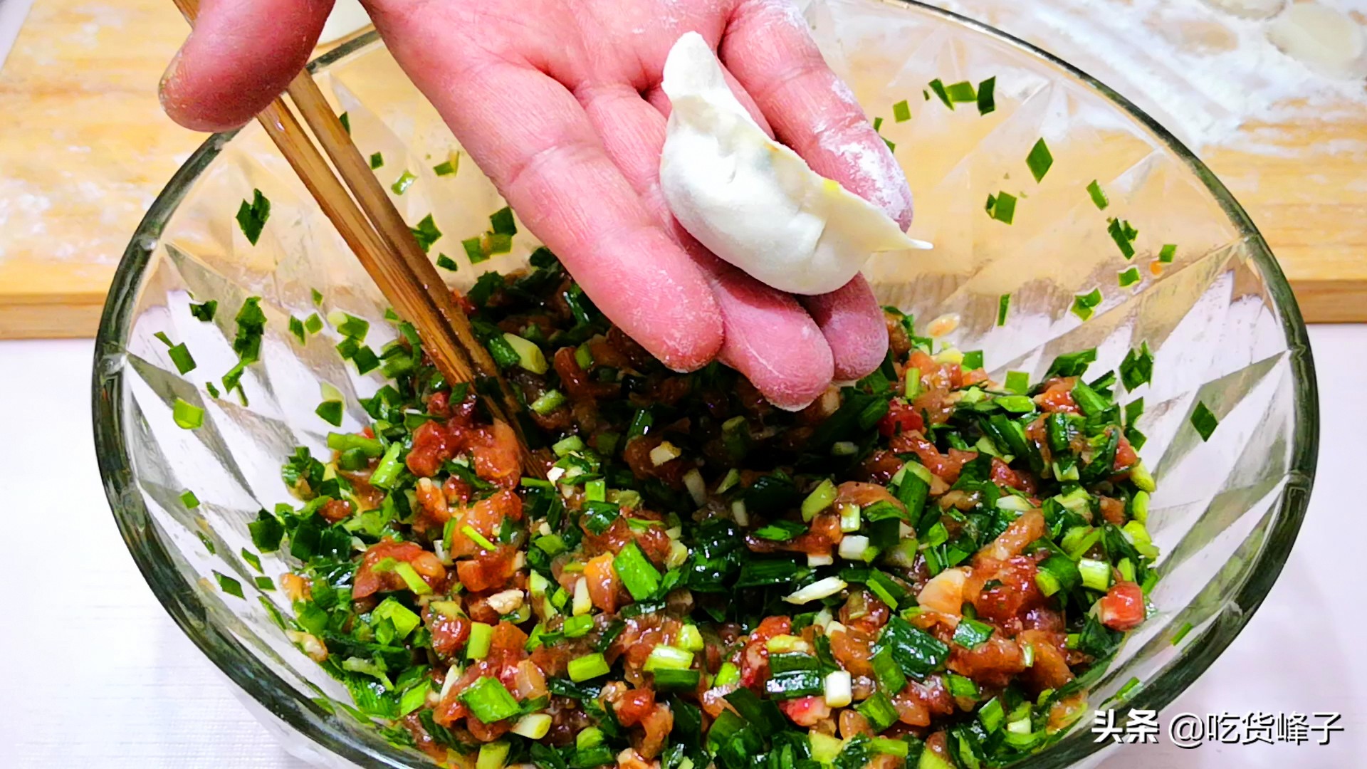 韭菜馅怎么调才鲜嫩多汁,韭菜馅怎样调才好吃