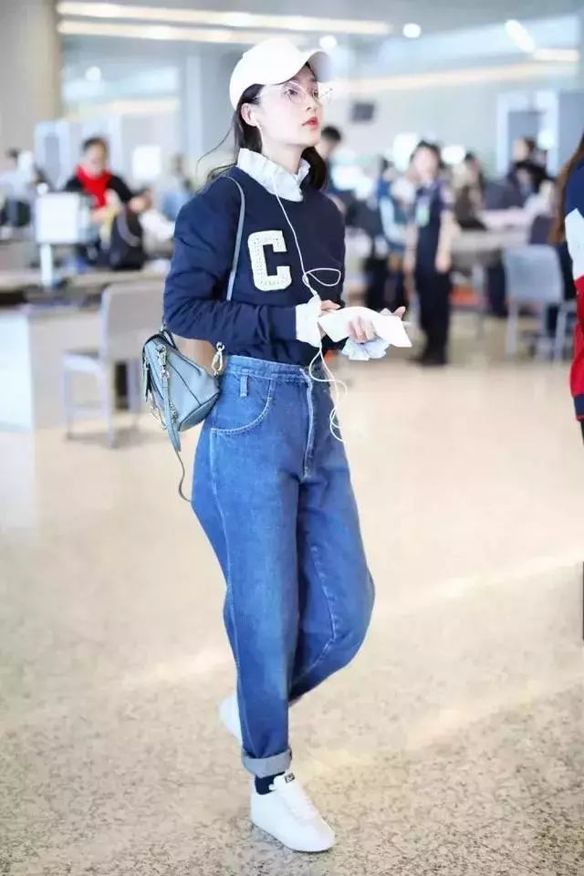 冬天的卫衣叠穿更时髦,连帽卫衣叠穿大法