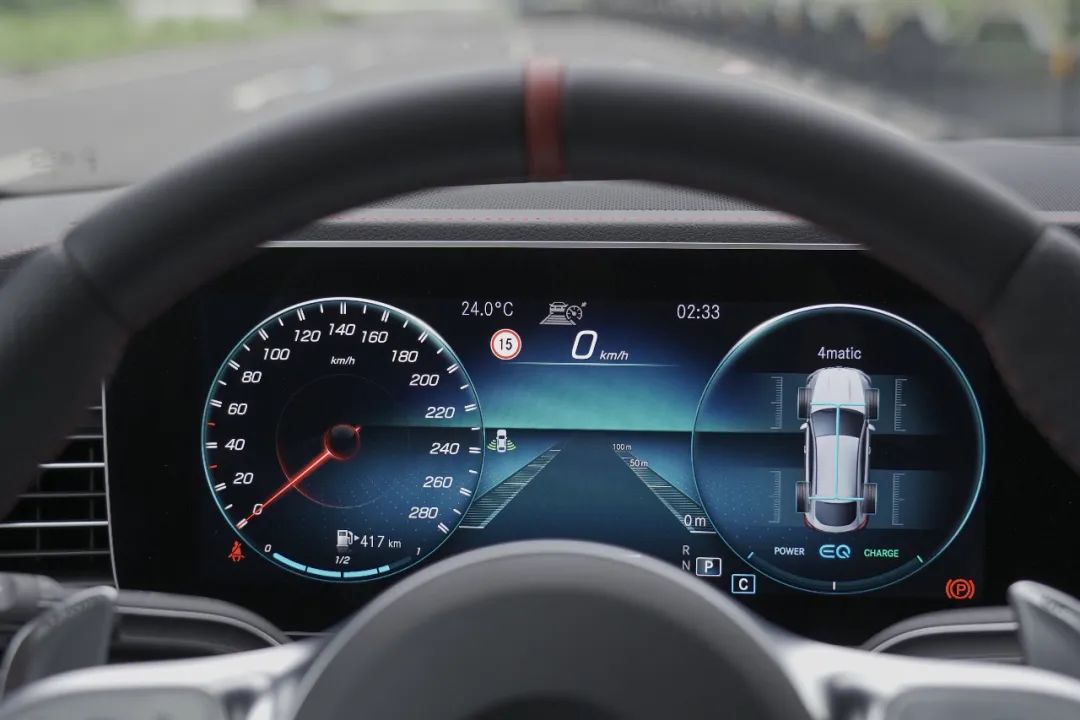 沉浸式体验白色奔驰amggle53轿跑,沉浸式体验奔驰amggle53轿跑