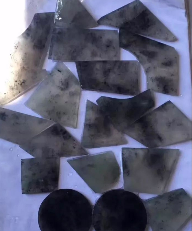 翡翠宝石怎样来鉴定,鉴定翡翠真假的方法