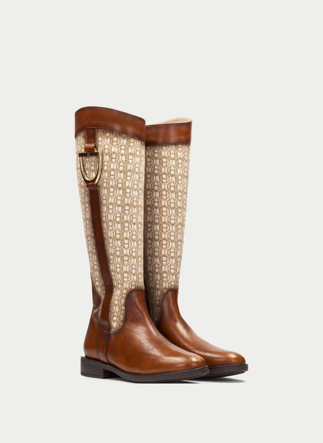 杨幂欧阳娜娜冬天穿搭,杨幂同款矮帮马丁靴