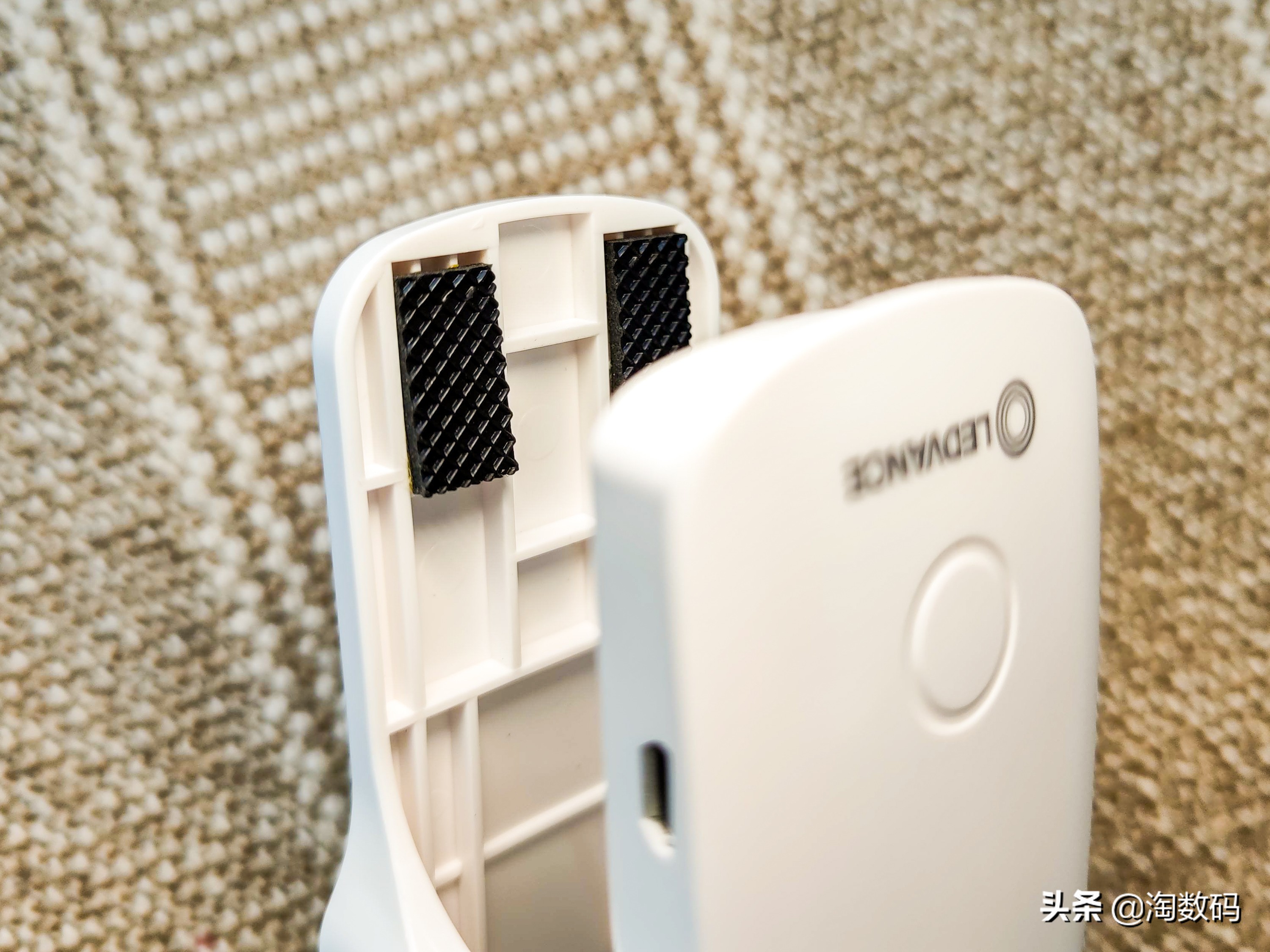 ￥9块9的德国LED充电台灯？105年欧司朗血统能否传承，开箱晒个单