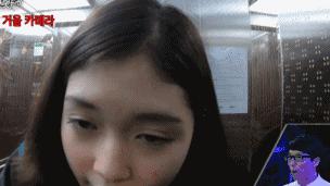 妈，上学前先给我撸个妆