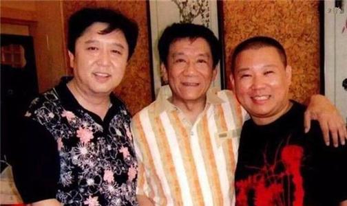 郭德纲和赵本山的巅峰对决,郭德纲的资产能跟赵本山比吗