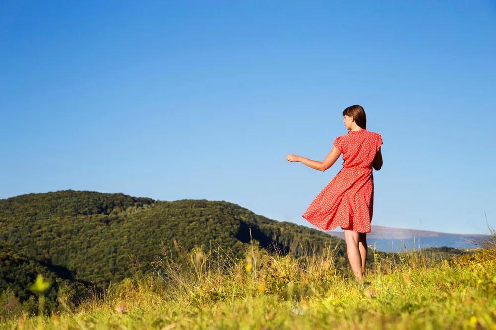 人不可太尽水不可太清,事不可太清人不可太精