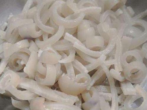 猪皮冻怎么做到成冻有弹性,猪皮冻怎么做能让猪皮均匀