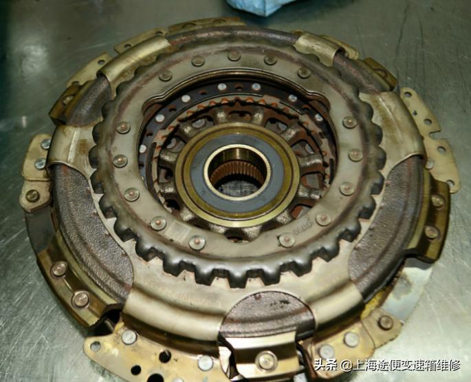 大众迈腾变速箱故障维修多少钱,大众迈腾提示变速箱故障怎么回事