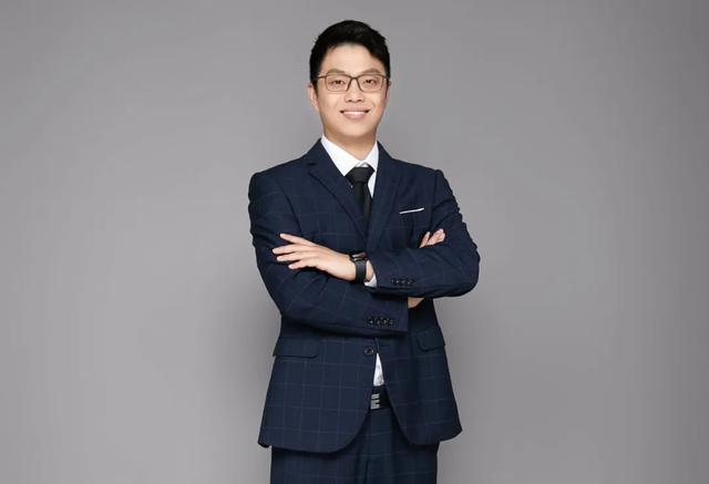 陪打王者荣耀，月入8000，赚到房子首付，谁说玩游戏不挣钱？