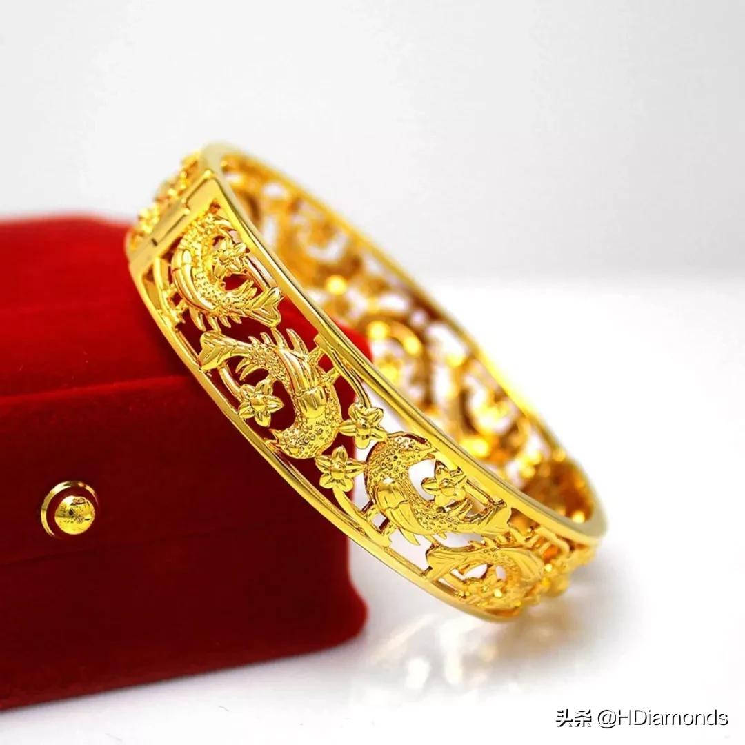 花大价钱买的黄金手镯长斑了，要去退掉吗？